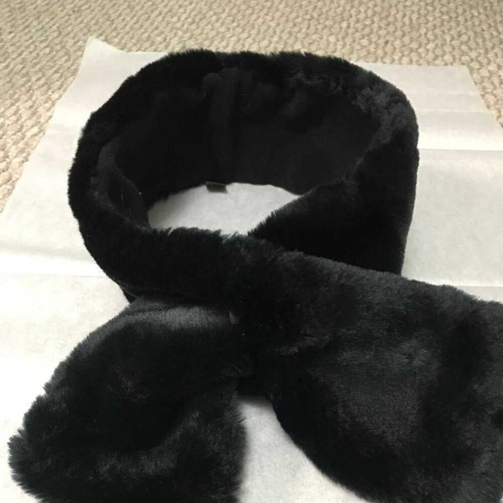NEW BLACK FUR NECK WRAP from Macy's.